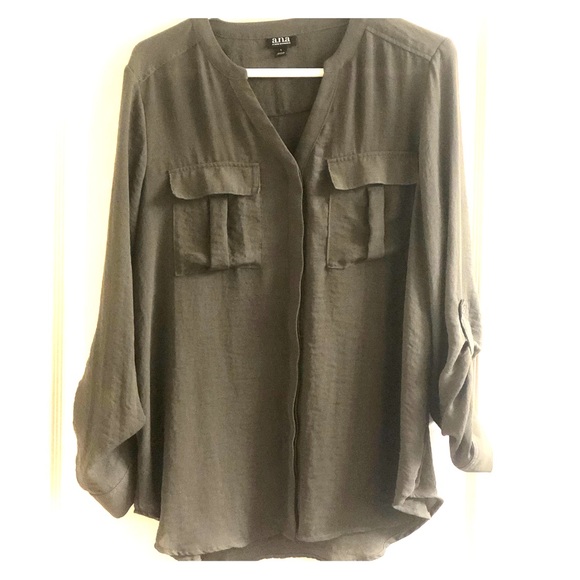 Long sleeve blouse. Dark green ! Perfect for fall! - Picture 1 of 5